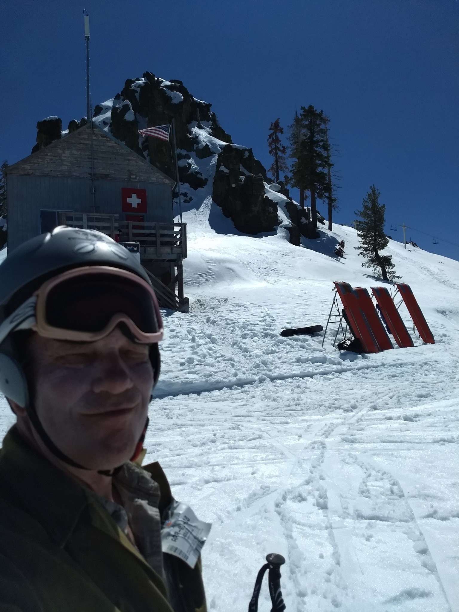 Geof Bard skiing